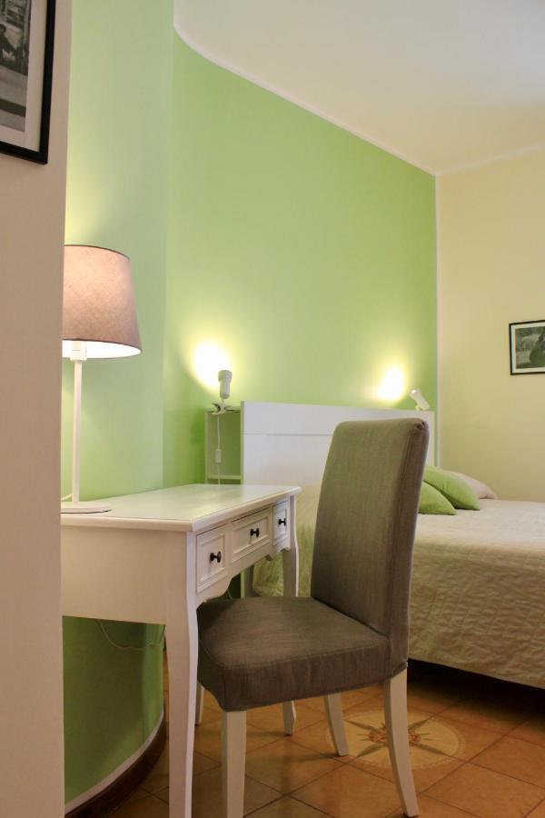 Gli Artisti Apartments & Rooms บาเกเรีย ภายนอก รูปภาพ